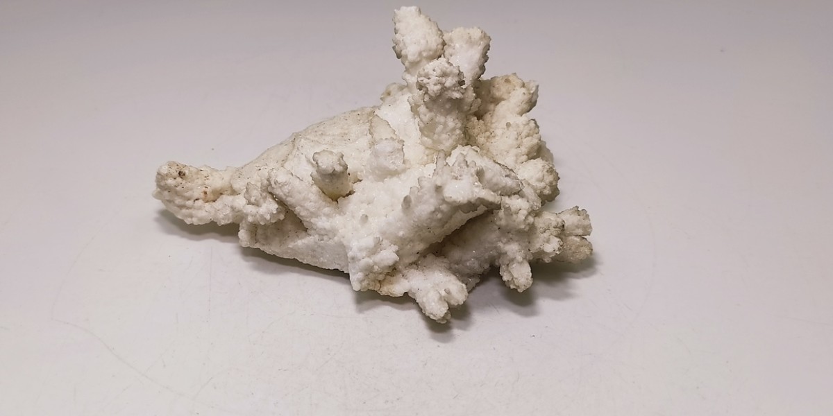 Αραγωνίτης Λαυρίου