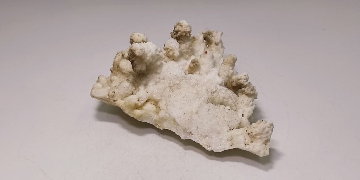 Αραγωνίτης Λαυρίου