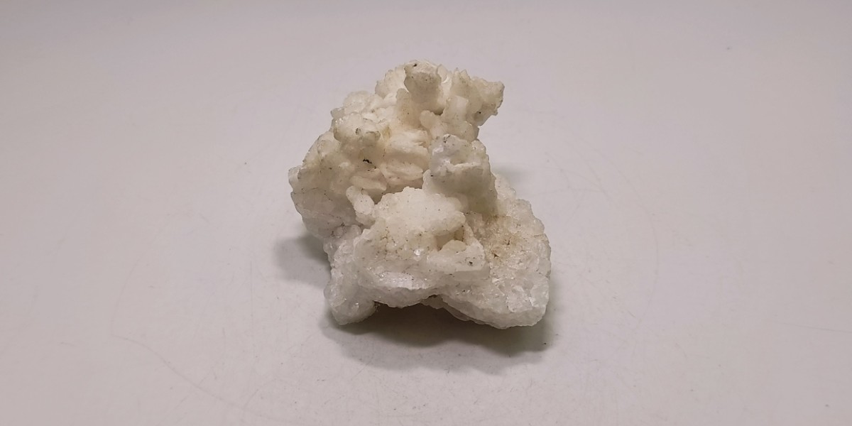 Αραγωνίτης Λαυρίου