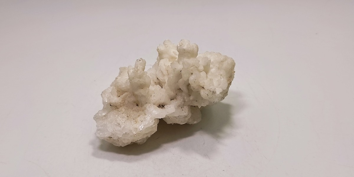 Αραγωνίτης Λαυρίου