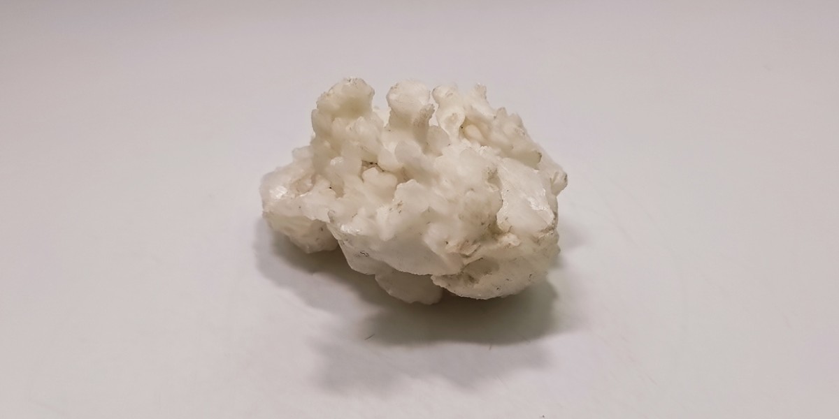 Αραγωνίτης Λαυρίου