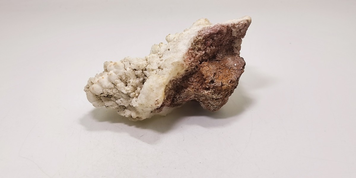 Αραγωνίτης Λαυρίου