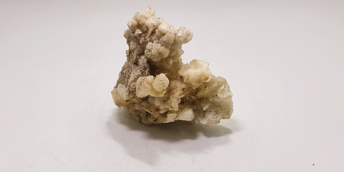 Αραγωνίτης Λαυρίου