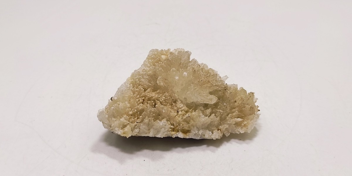 Αραγωνίτης Λαυρίου