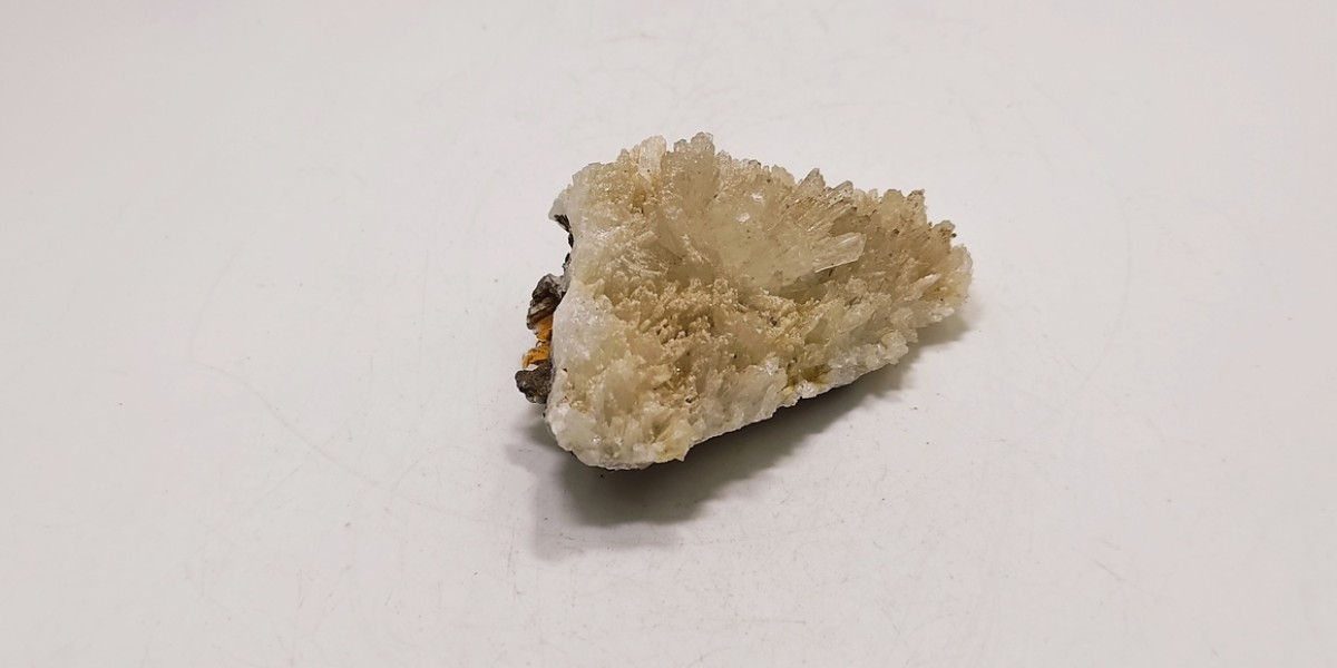 Αραγωνίτης Λαυρίου