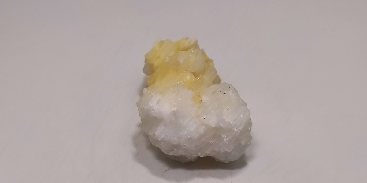 Αραγωνίτης Λαυρίου