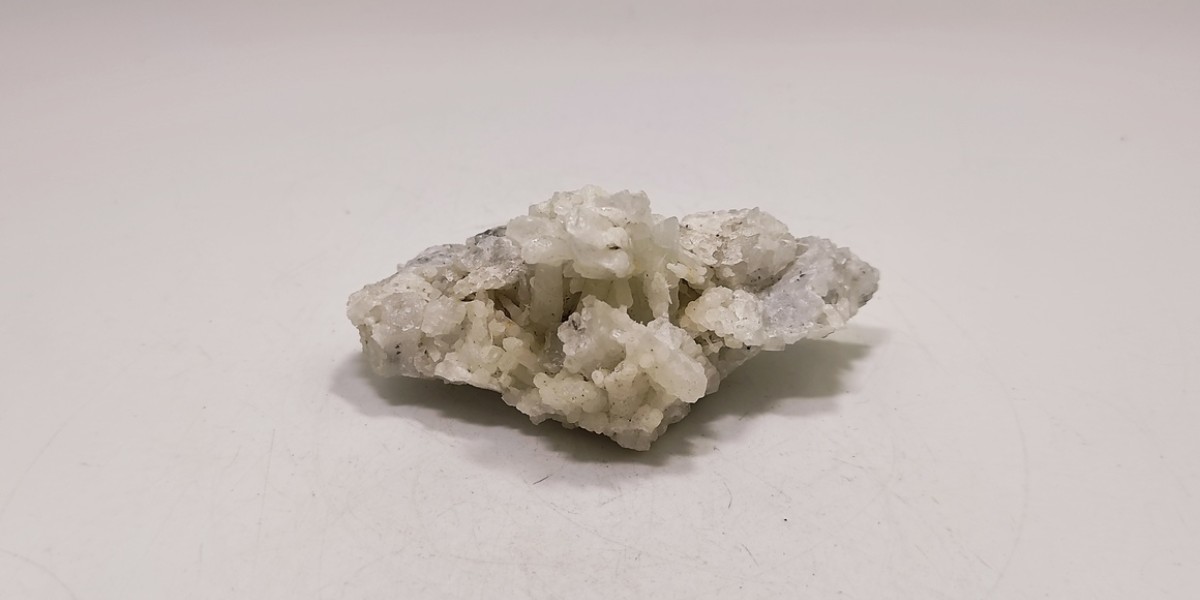 Αραγωνίτης Λαυρίου