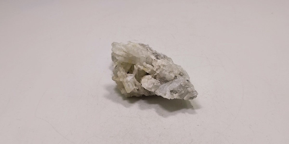 Αραγωνίτης Λαυρίου