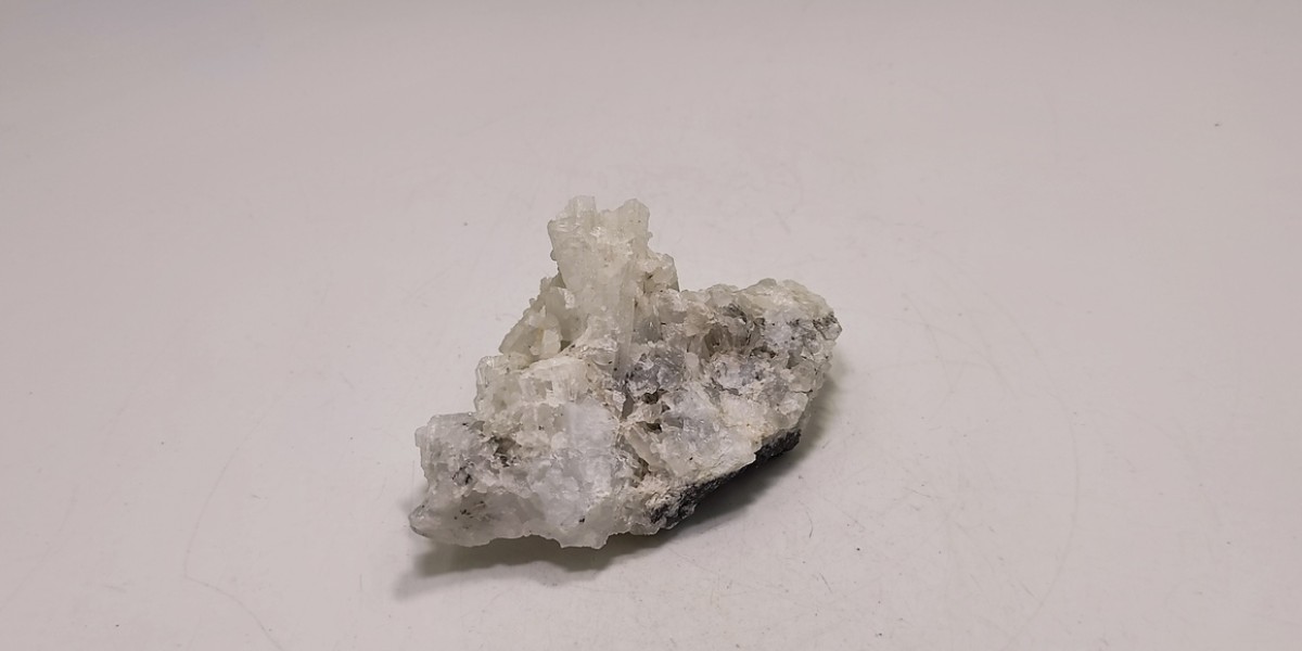 Αραγωνίτης Λαυρίου