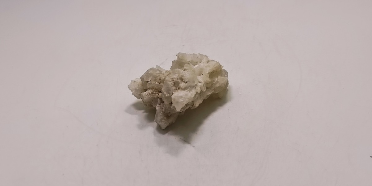 Αραγωνίτης Λαυρίου