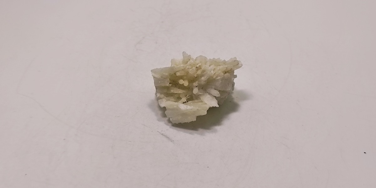 Αραγωνίτης Λαυρίου