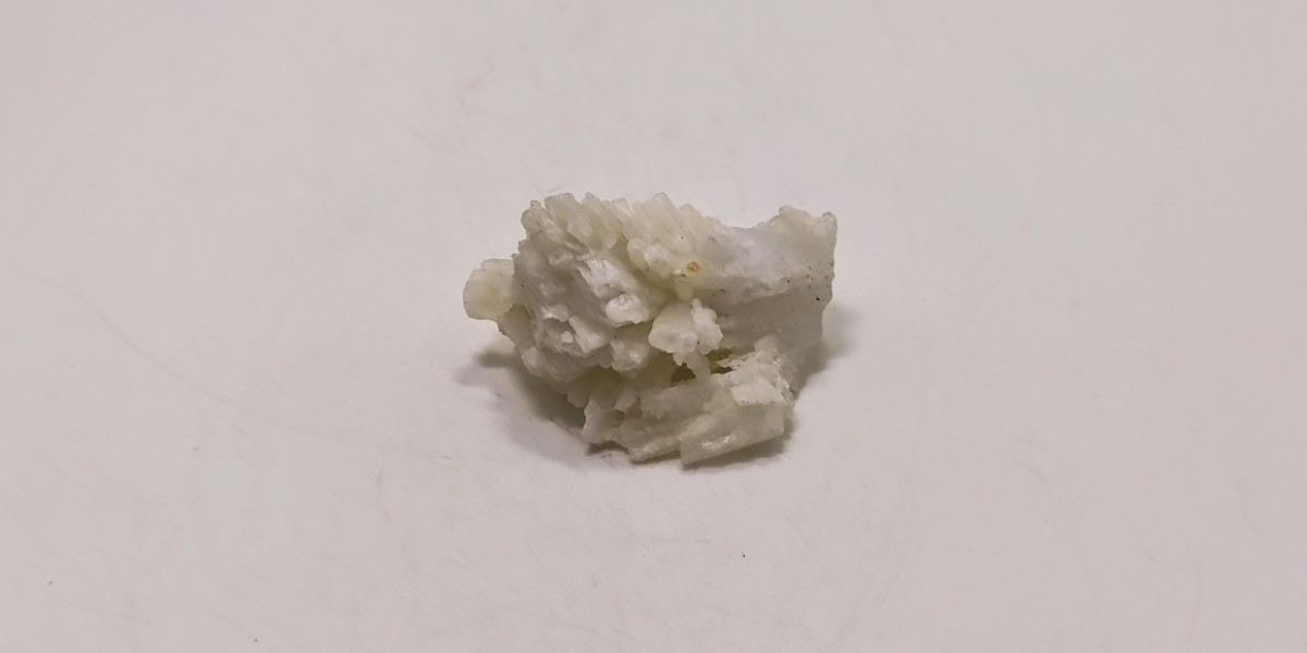 Αραγωνίτης Λαυρίου