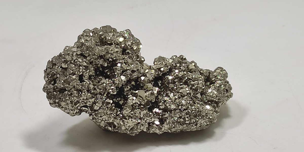 Σιδηροπυρίτης (Pyrites) Σιδηροπυρίτης (Pyrites)