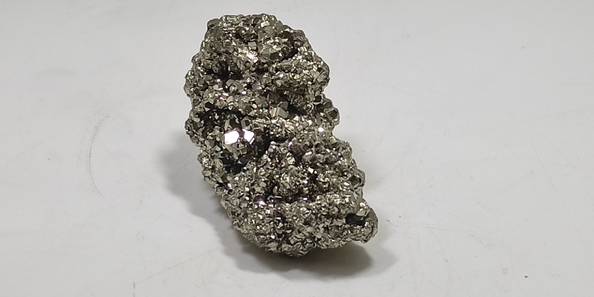 Σιδηροπυρίτης (Pyrites) Σιδηροπυρίτης (Pyrites)