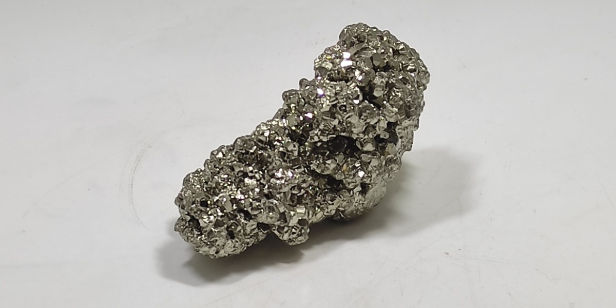 Σιδηροπυρίτης (Pyrites) Σιδηροπυρίτης (Pyrites)