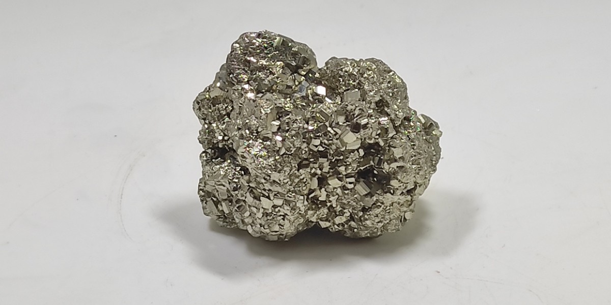 Σιδηροπυρίτης (Pyrites) Σιδηροπυρίτης (Pyrites)