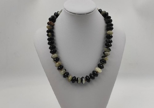 περιδαίριο από ασίμη με αχάτη και αιματίτη