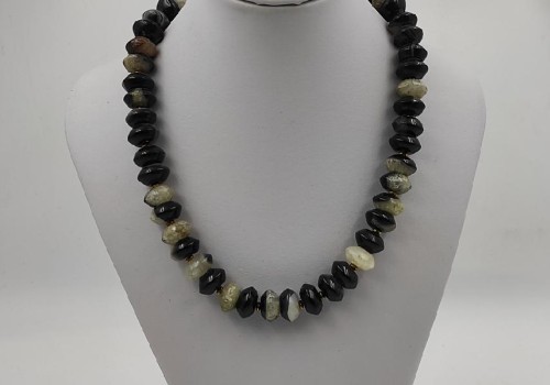 περιδαίριο από ασίμη με αχάτη και αιματίτη