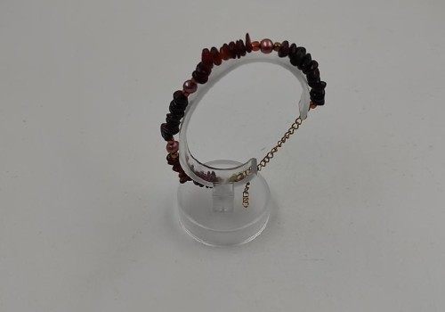 χειροποίητο βραχιόλι από ατσάλι με γρανάτη και μαργαριτάρι 