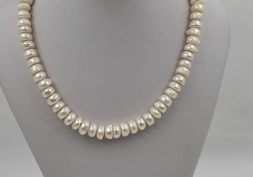 Χειροποίητο κολιέ από ατσάλι με μαργαριτάρι