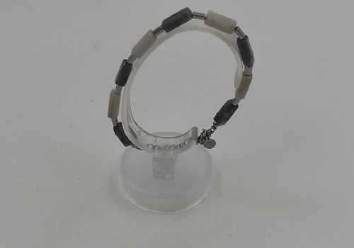 Xειροποίητο βραχιόλι από ατσάλι με Aιματίτη και Μάτι Αετού Xειροποίητο βραχιόλι από ατσάλι με Aιματίτη και Μάτι Αετού