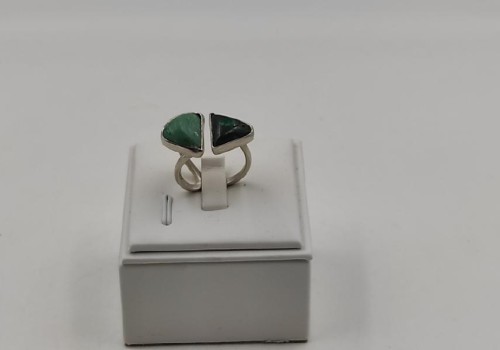 Χειροποίητο δαχτυλίδι από ασημί 925 με Μαλαχίτη και Φουξίτη