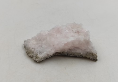 Μαγγανοκαλσίτης