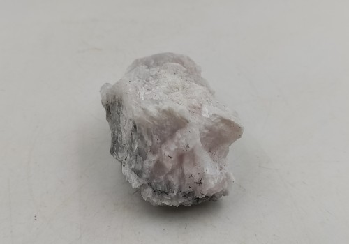 Μαγγανοκαλσίτης Μαγγανοκαλσίτης