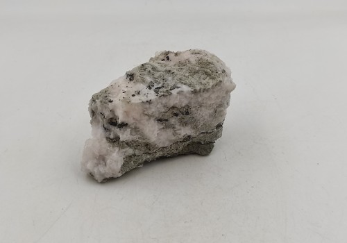 Μαγγανοκαλσίτης