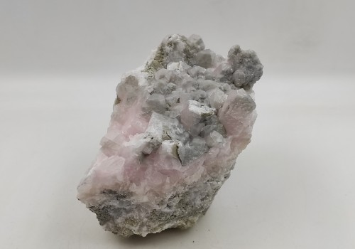 Μαγγανοκαλσίτης