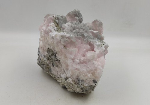 Μαγγανοκαλσίτης Μαγγανοκαλσίτης