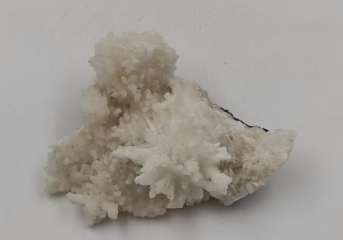 ΑΡΑΓΩΝΙΤΗΣ ΛΑΥΡΙΟΥ