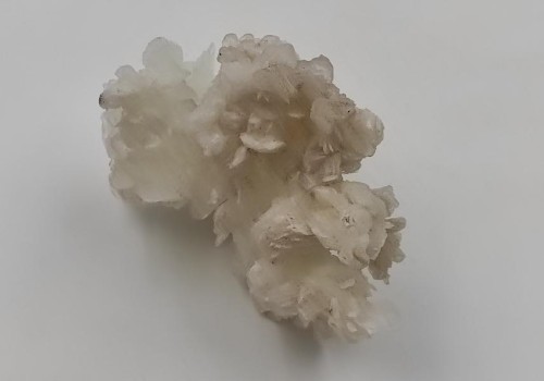 ΑΡΑΓΩΝΙΤΗΣ ΛΑΥΡΙΟΥ