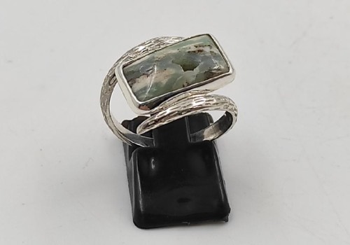 Χειροποίητο δαχτυλίδι από ασημί 925 με Αραγωνίτη