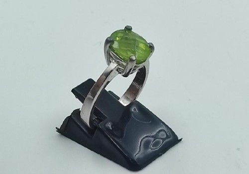 Χειροποίητο δαχτυλίδι από ασημί 925 με Περίδοτο