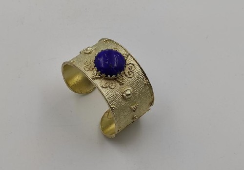 Χειροποίητο βραχιόλι απο brass και φυσικό Σοδάλιθος Χειροποίητο βραχιόλι απο brass και φυσικό Σοδάλιθος