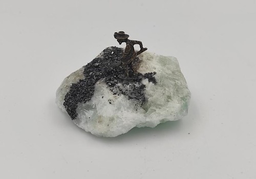 ΔΙΑΚΟΣΜΗΤΙΚΟ ΜΕ ΜΕΤΑΛΛΩΡΥΧΟΥΣ