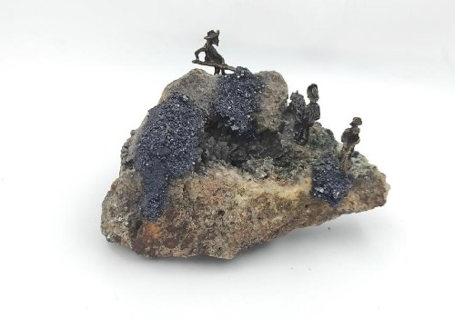 ΔΙΑΚΟΣΜΗΤΙΚΟ ΜΕ ΜΕΤΑΛΛΩΡΥΧΟΥΣ