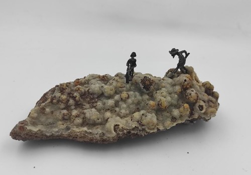 ΔΙΑΚΟΣΜΗΤΙΚΟ ΜΕ ΜΕΤΑΛΛΩΡΥΧΟΥΣ