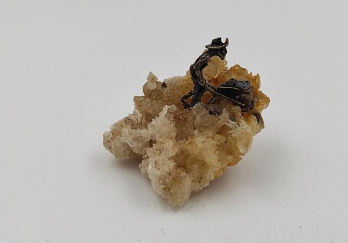 ΔΙΑΚΟΣΜΗΤΙΚΟ ΜΕ ΜΕΤΑΛΛΩΡΥΧΟΥΣ