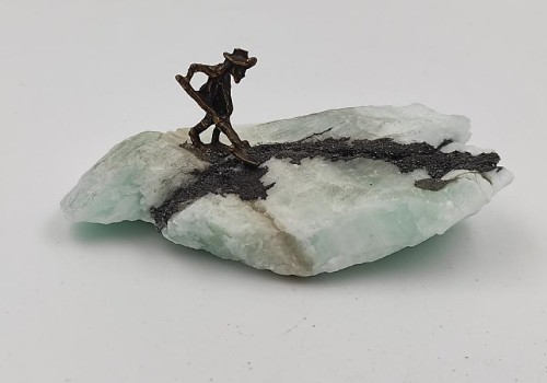 ΔΙΑΚΟΣΜΗΤΙΚΟ ΜΕ ΜΕΤΑΛΛΩΡΥΧΟΥΣ