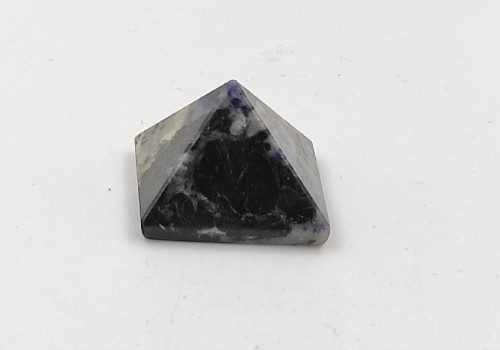 ΠΥΡΑΜΙΔΑ ΑΠΟ ΣΟΔΑΛΙΘΟ