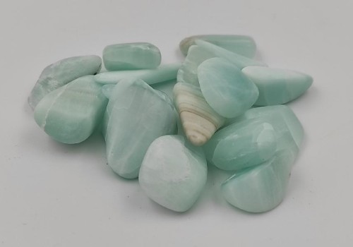 ΑΡΑΓΩΝΙΤΗΣ ΛΑΥΡΙΟΥ